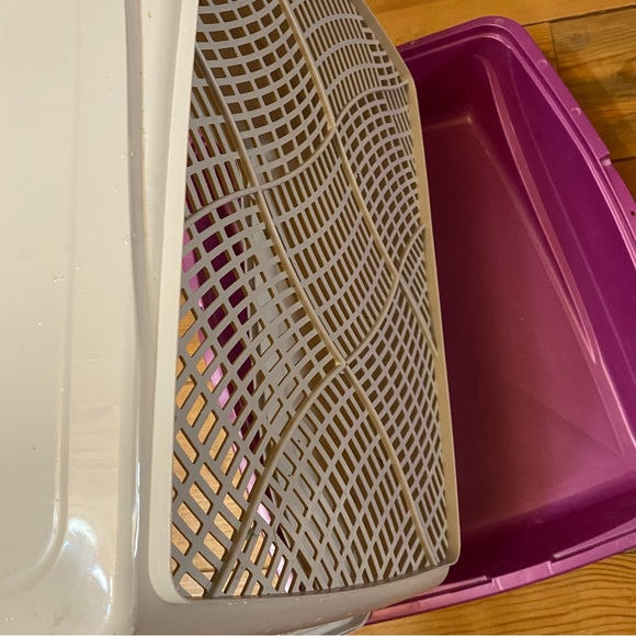 2 Cat Litter Pans & Scooper Pan - Picture 9 of 14